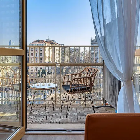 Classbnb - Bright In The Moscova Area